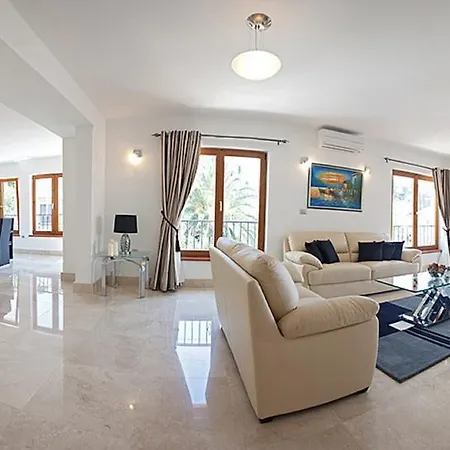 - Ana Apartamento Milna (Brac)